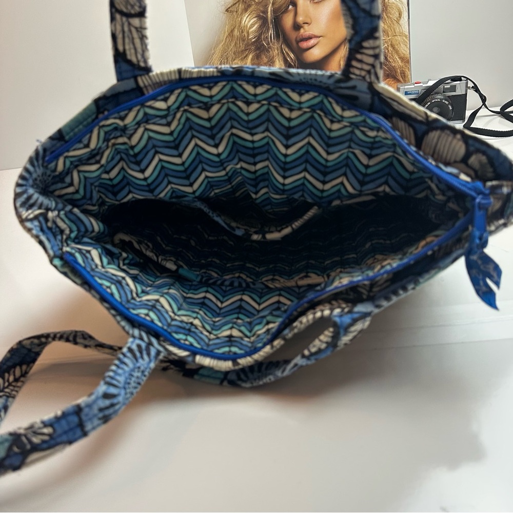Blue Floral Vera Bradley Tote | Quilted Cotton Shoulder Bag · Y2K Coastal - Picture 5 of 10